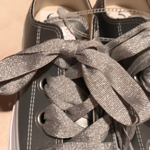 NWT CONVERSE shiny silver sneaker tennis shoes 6.5 - Picture 12 of 16